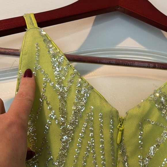 NWT Dress The Population Black Label "Charlie" jumpsuit XS Lemongrass Multi - Picture 12 of 16